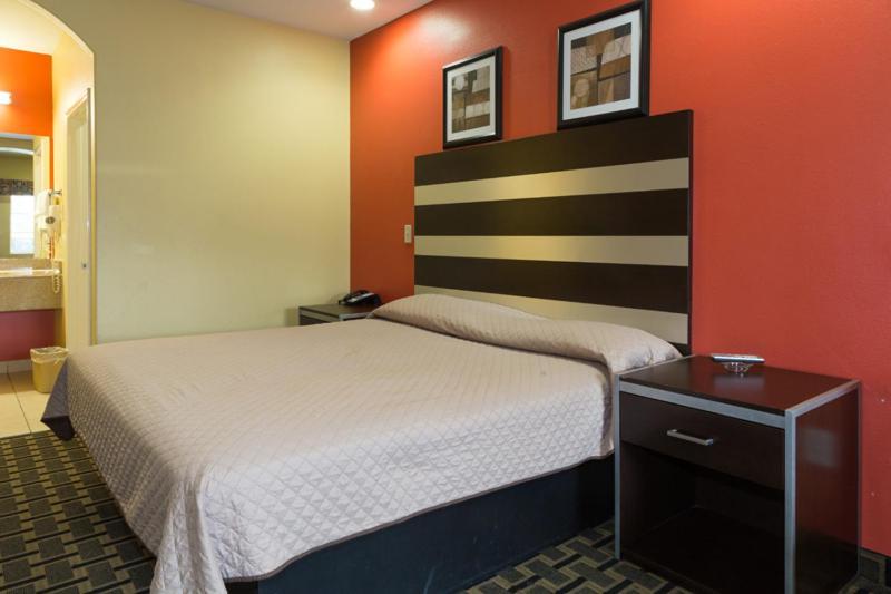 Redwoos Suites Missouri City Exterior photo